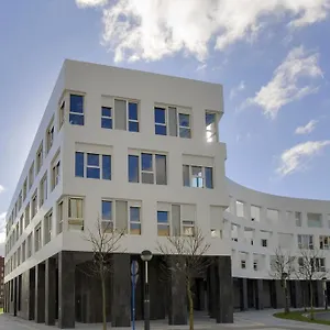 Irenaz 2*, Vitoria España